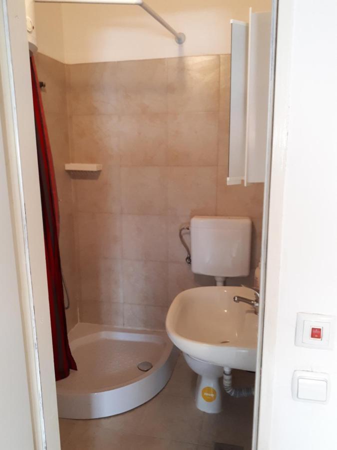 Dejan Apartment4-Top Centar พูลา ภายนอก รูปภาพ