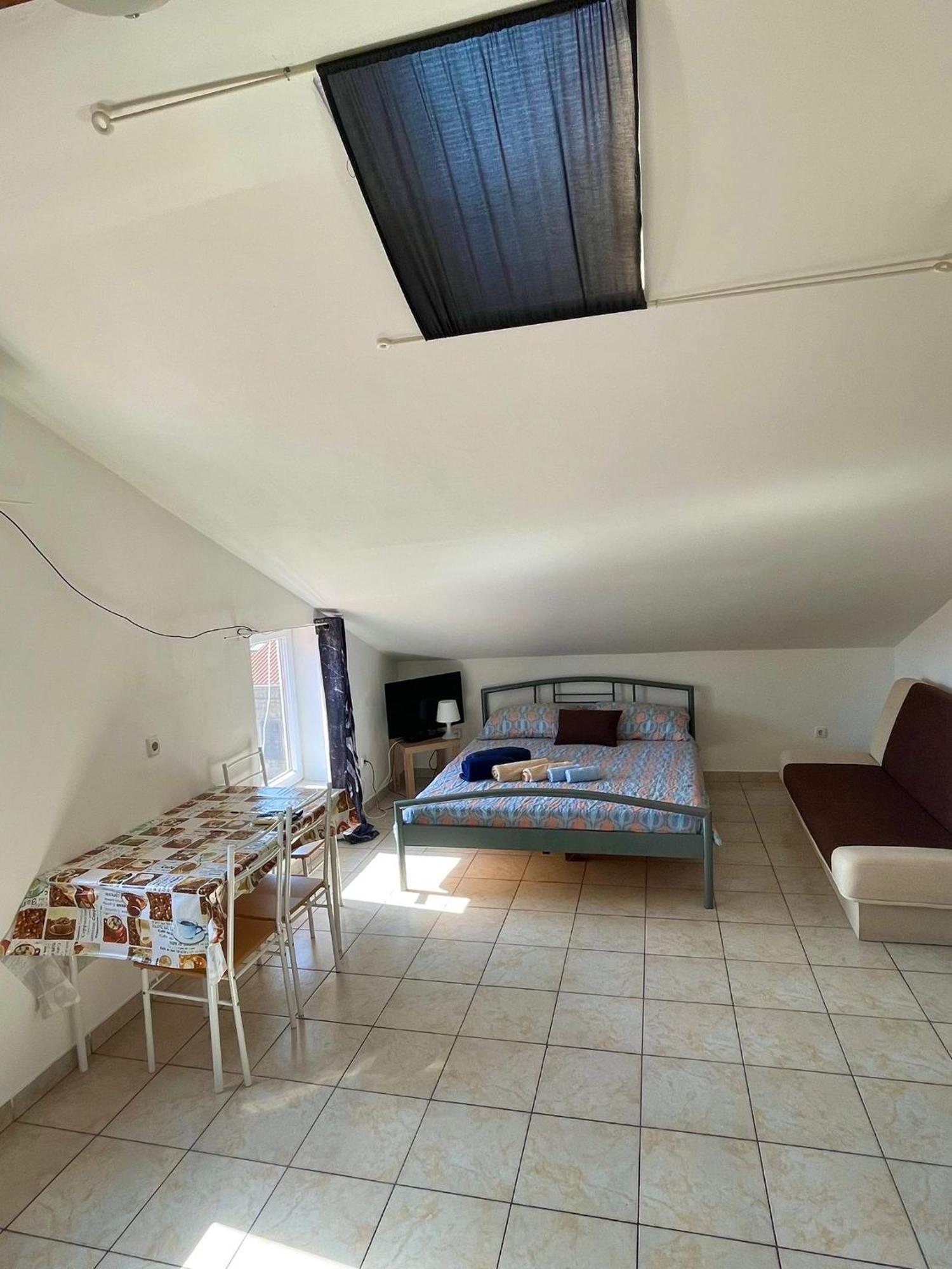 Dejan Apartment4-Top Centar พูลา ภายนอก รูปภาพ